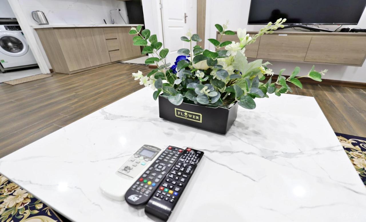 Luxe Paradise Residence 19 To Ngoc Van ฮานอย ภายนอก รูปภาพ